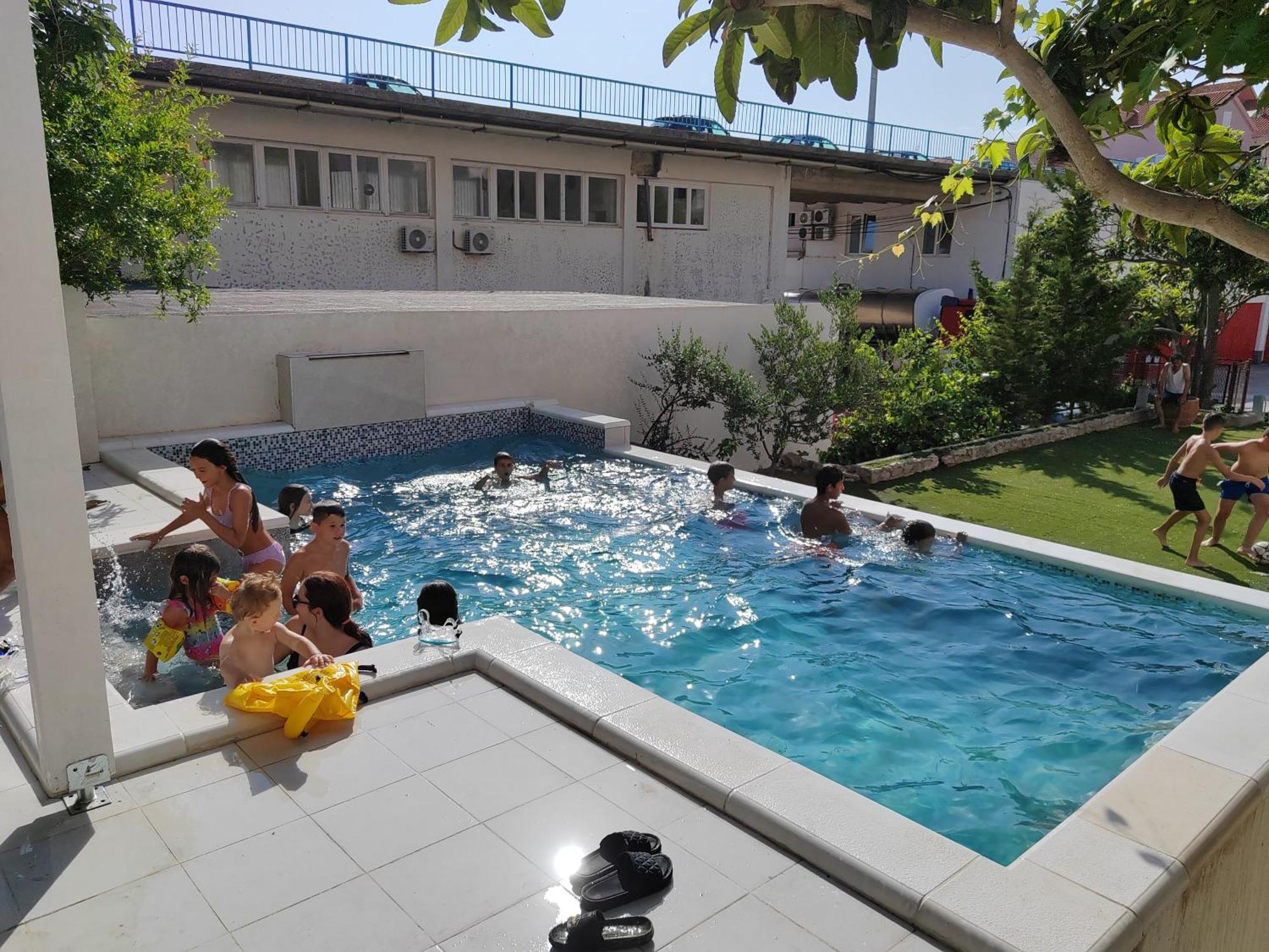 Apartmani Kike Makarska Esterno foto